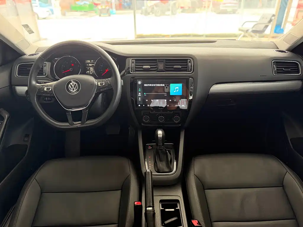 Volkswagen Sagitar — миниатюра 7