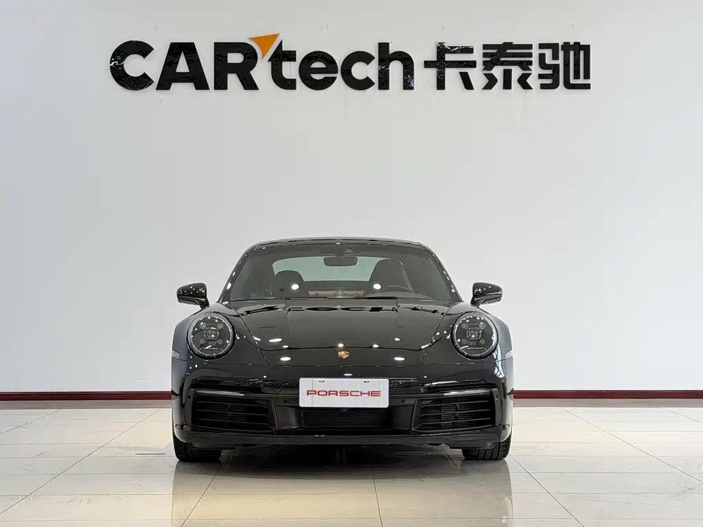 Porsche 911 2023 Carrera 3.0T