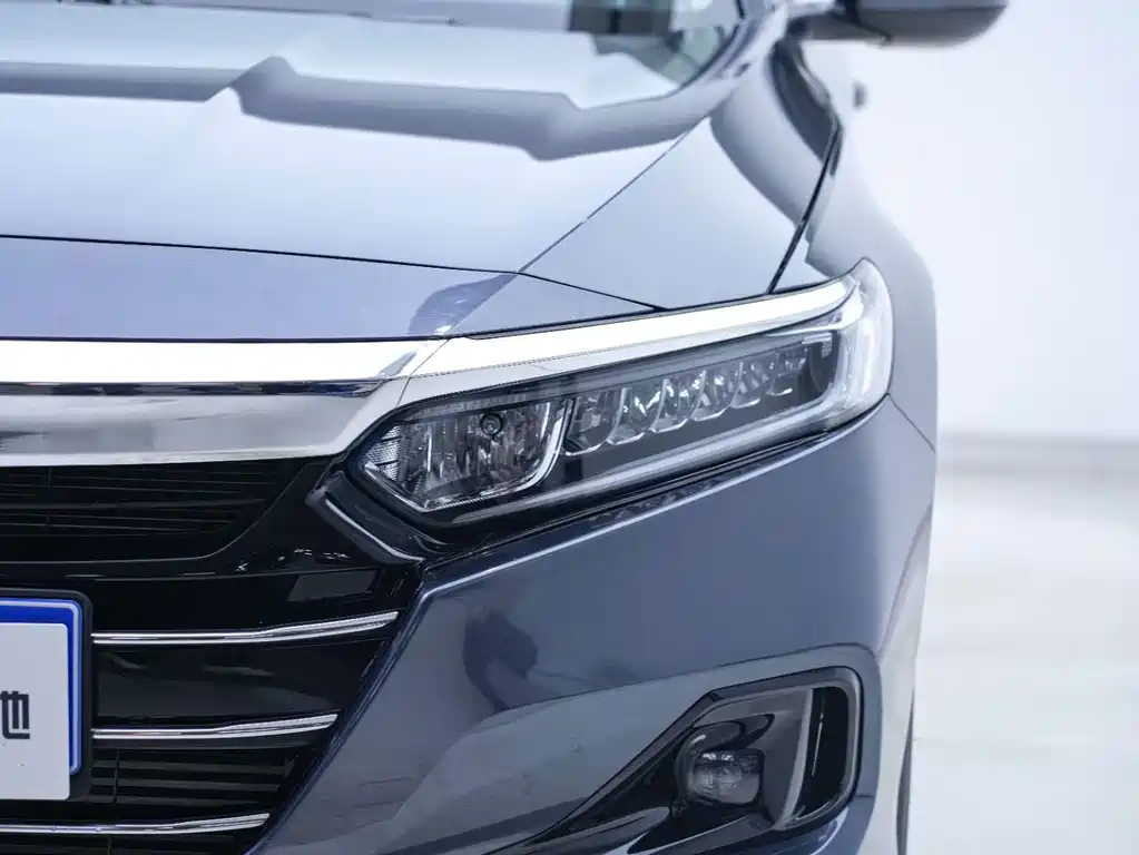 Honda Accord — миниатюра 9
