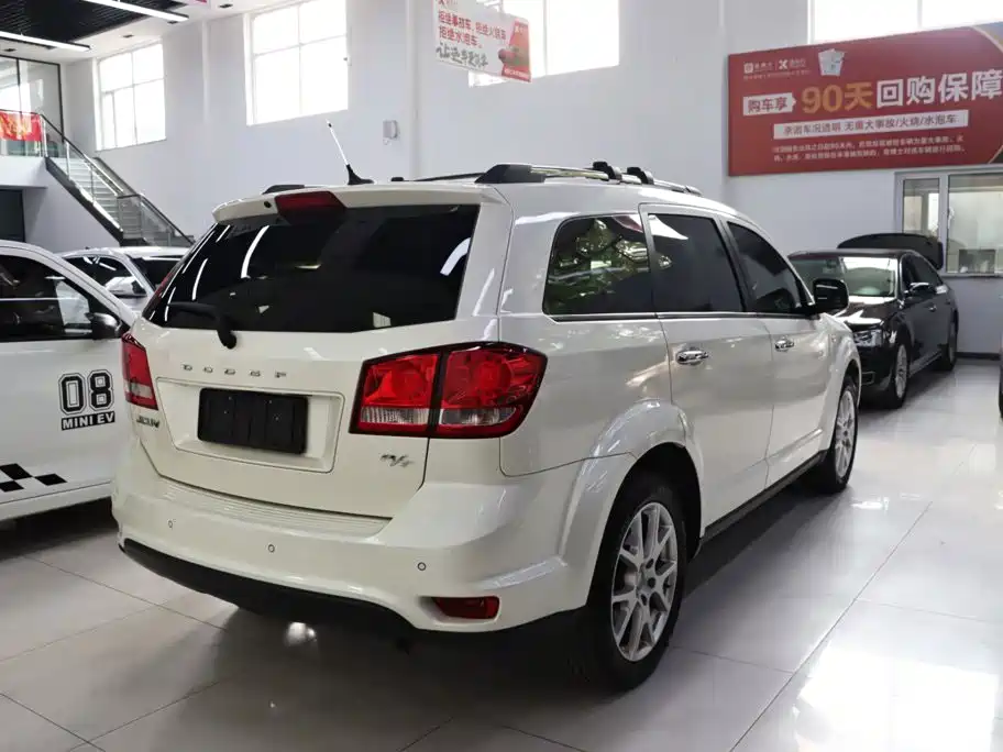 Dodge Journey — миниатюра 9