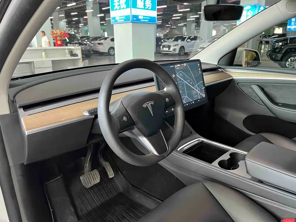 Tesla Model Y 2021 3D7