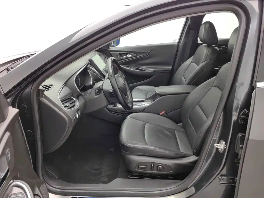 Chevrolet Malibu XL — миниатюра 10