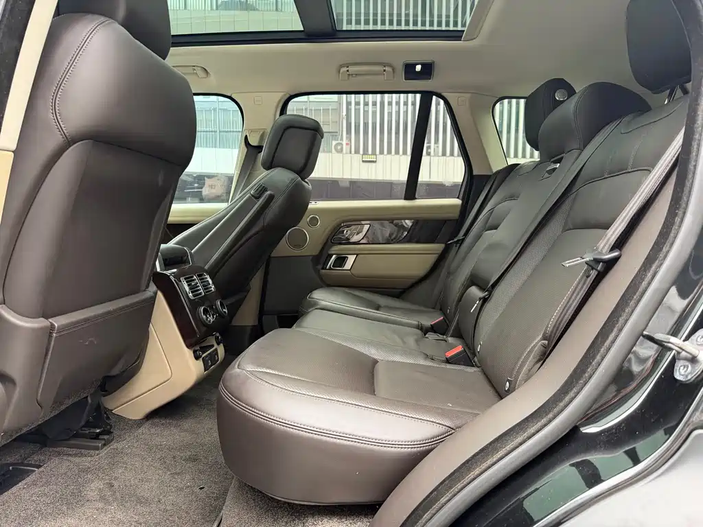 Land Rover Range Rover — миниатюра 9