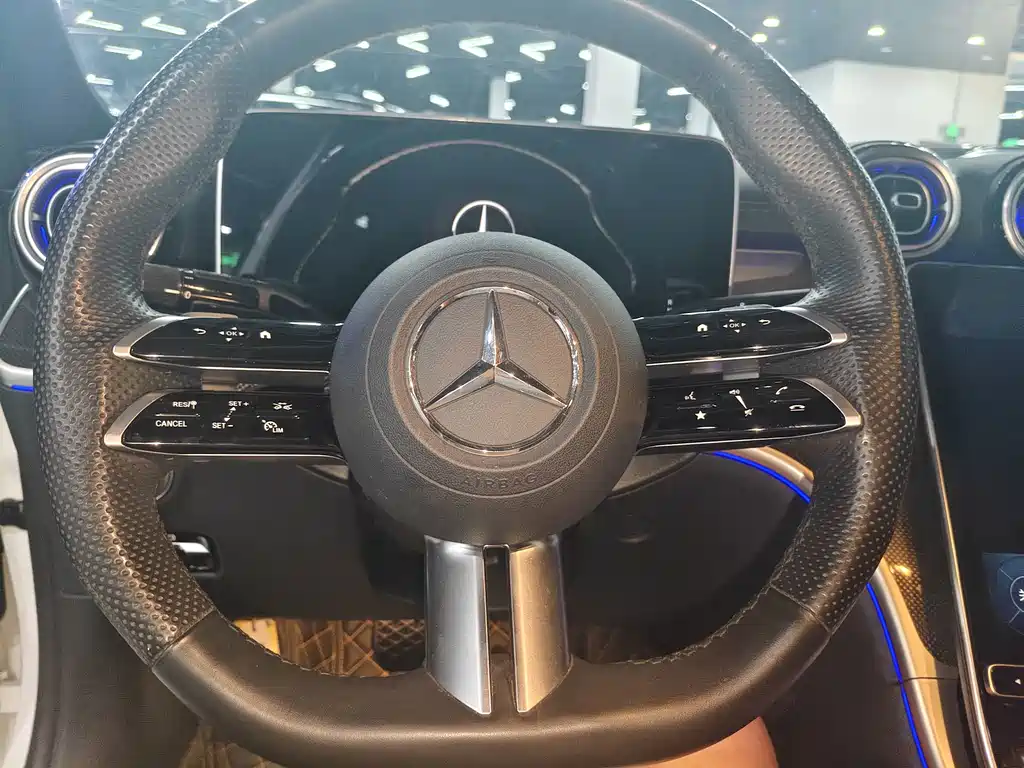 Mercedes-Benz C-Class — миниатюра 6