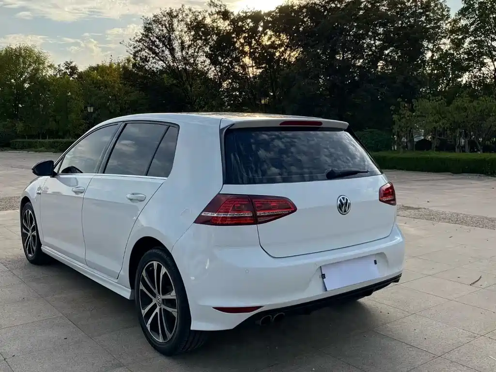 Volkswagen Golf — миниатюра 5