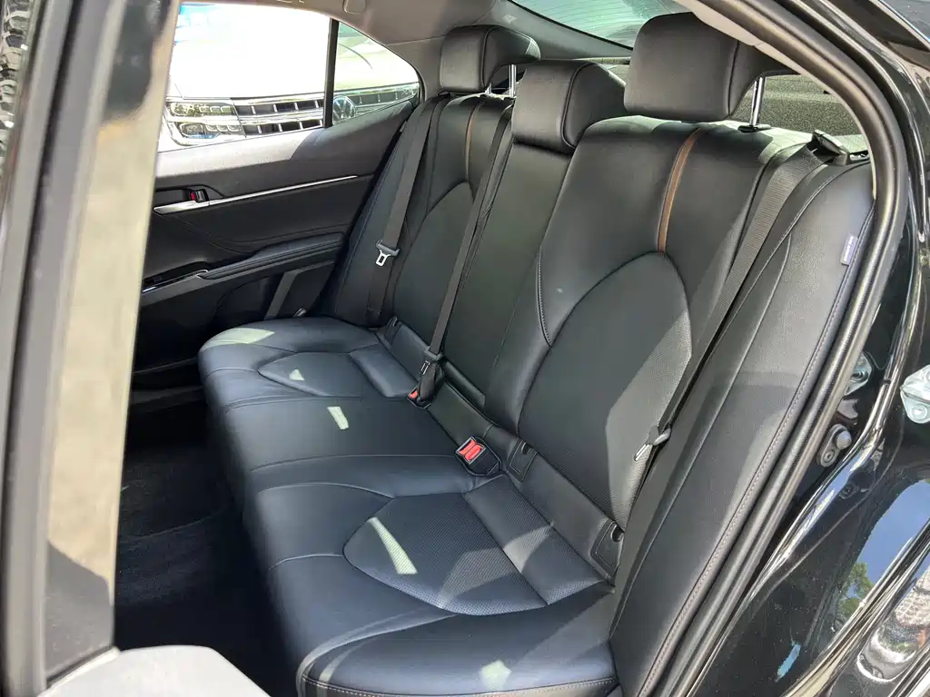 Toyota Camry 2.0G Luxury Edition, фото 12