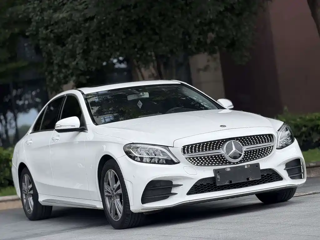Mercedes-Benz C-Class — миниатюра 3