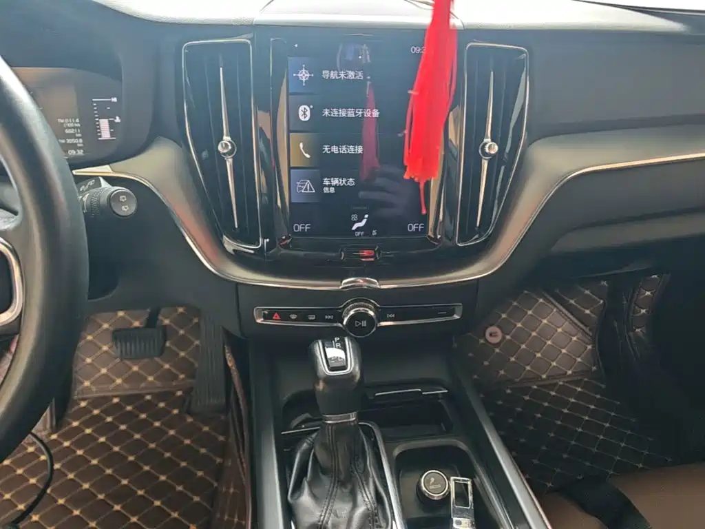 Volvo XC60 — миниатюра 13