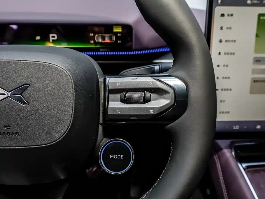 XPeng P7 — миниатюра 15