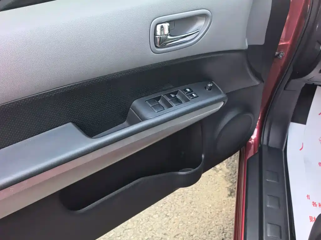 Nissan X-Trail — миниатюра 7
