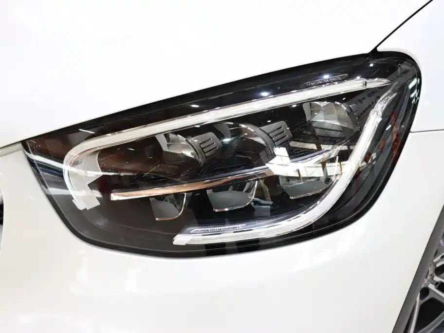 Mercedes-Benz GLC — миниатюра 7