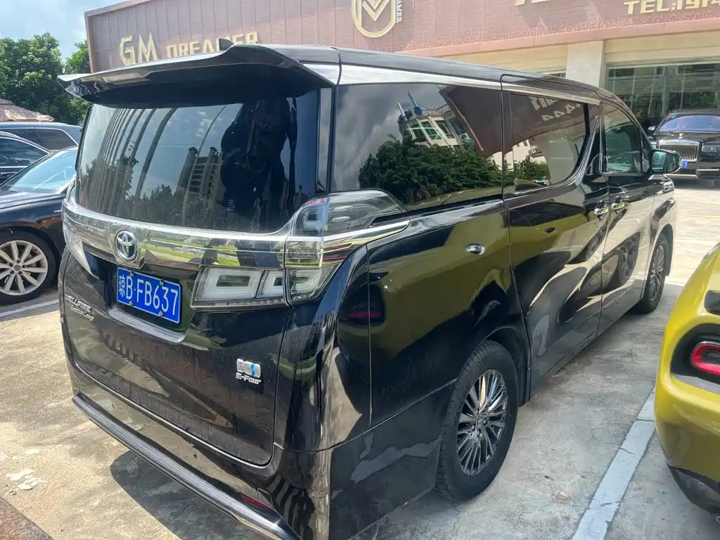 Toyota Vellfire — миниатюра 4