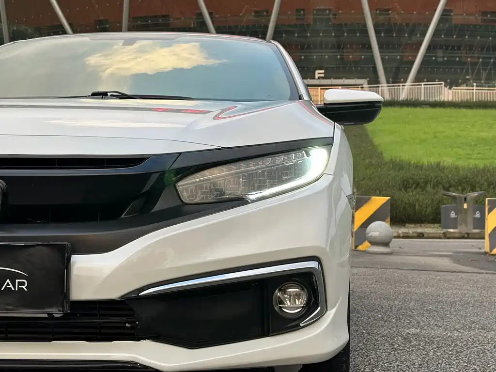 Honda Civic — миниатюра 13