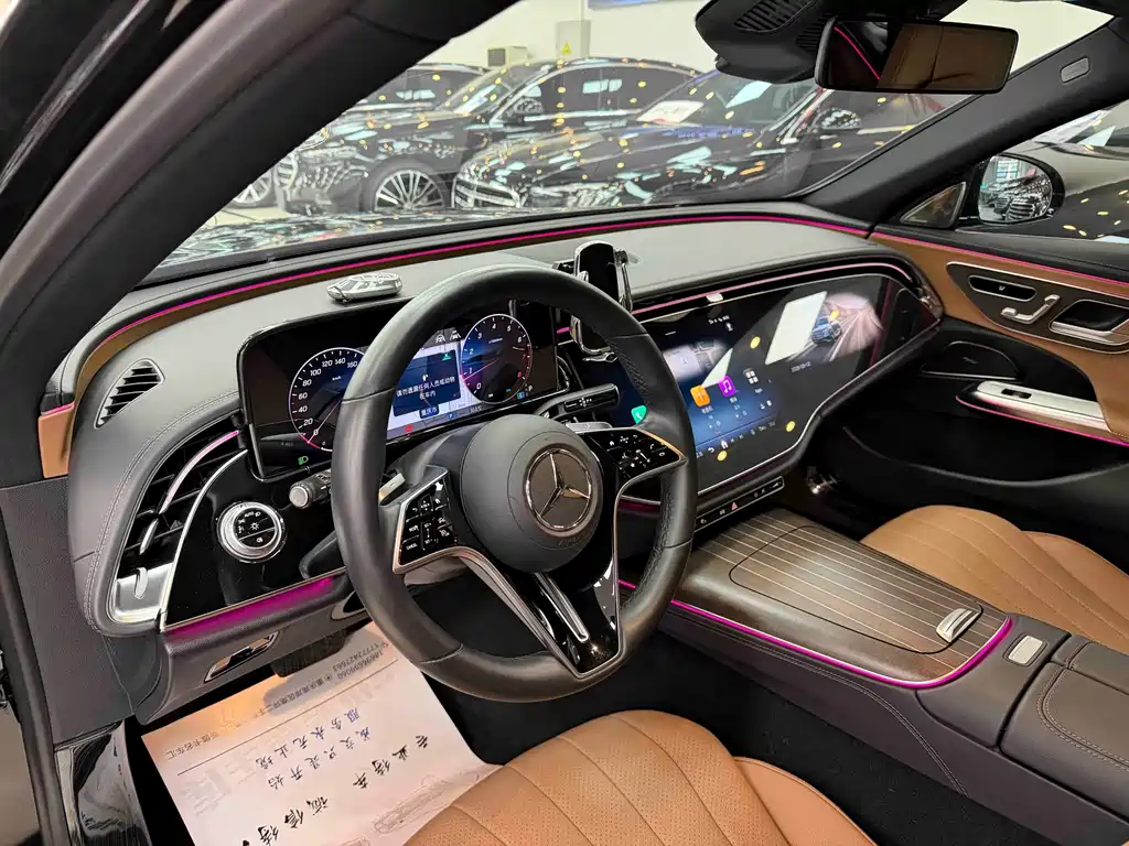 Mercedes-Benz E-Class — миниатюра 6