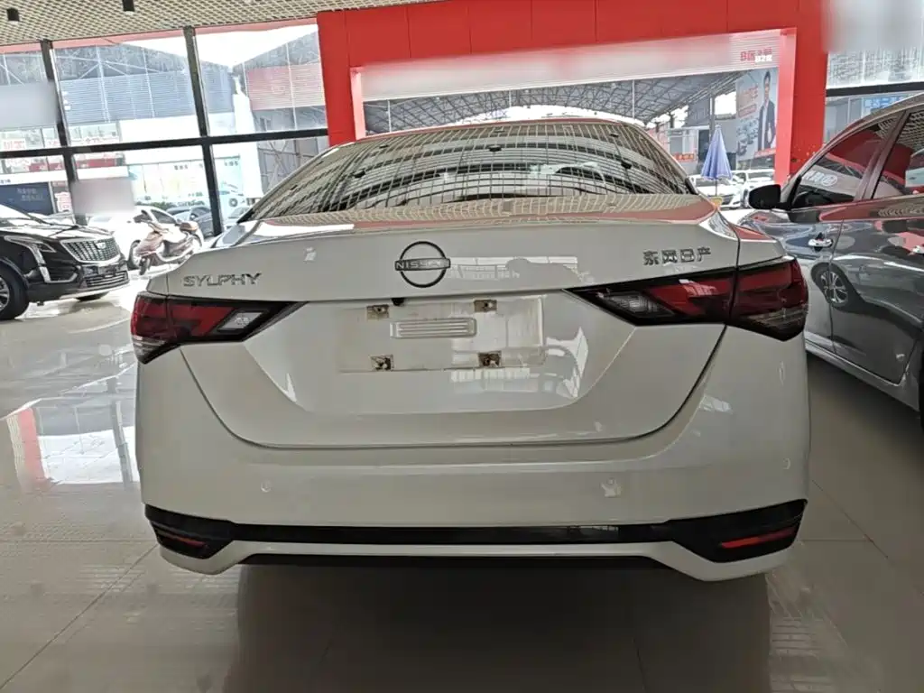 Nissan Sylphy — миниатюра 6