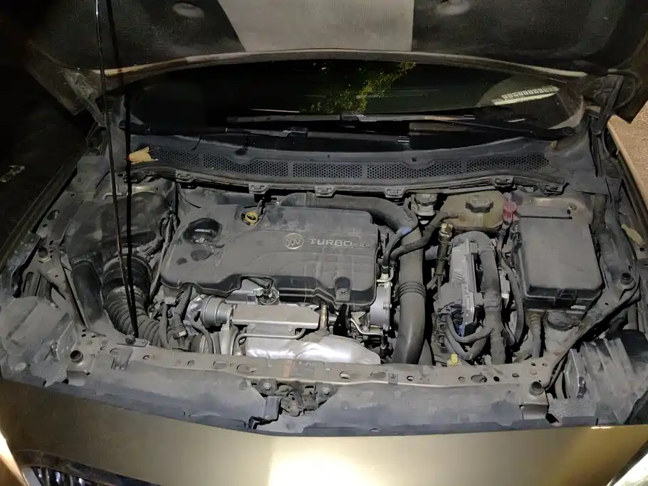 Buick Verano — миниатюра 10