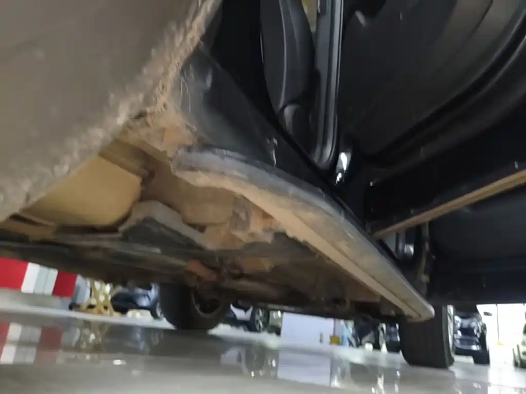 Land Rover Discovery Sport — миниатюра 21