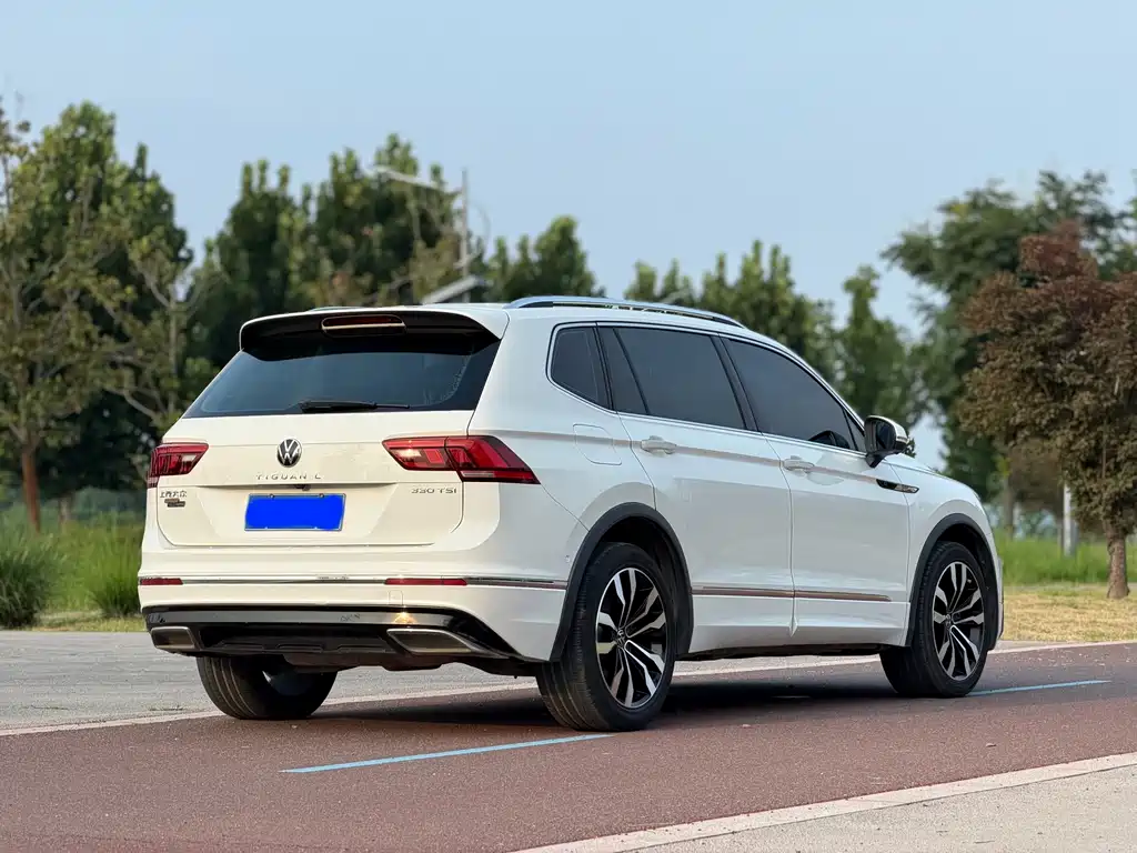 Volkswagen Tiguan L — миниатюра 6