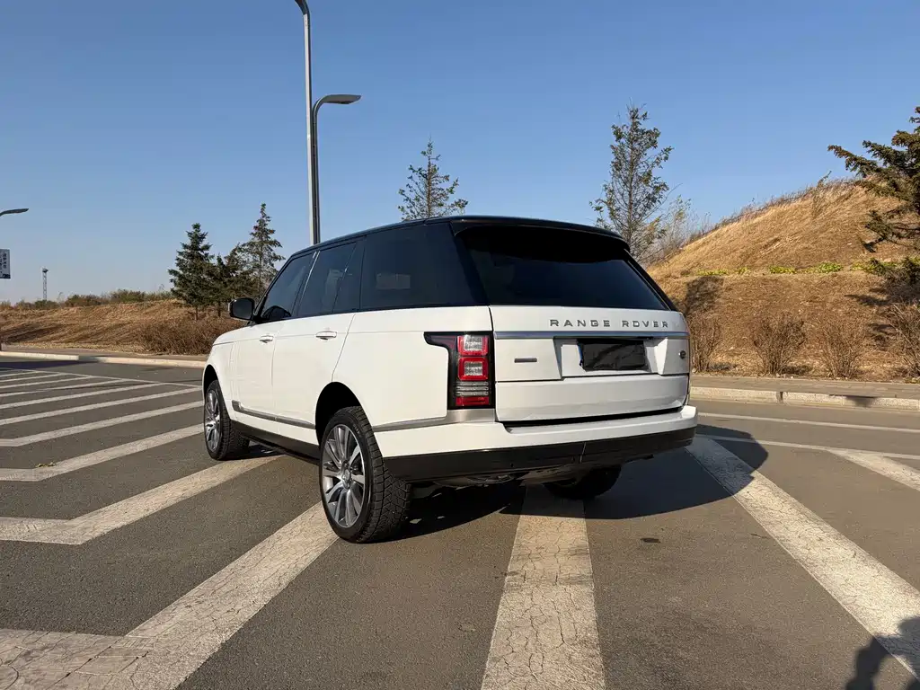 Land Rover Range Rover — миниатюра 4