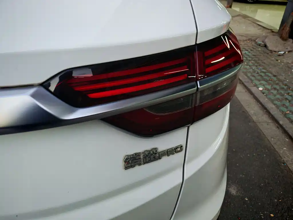 GEELY AUTOMOBILE BINYUE