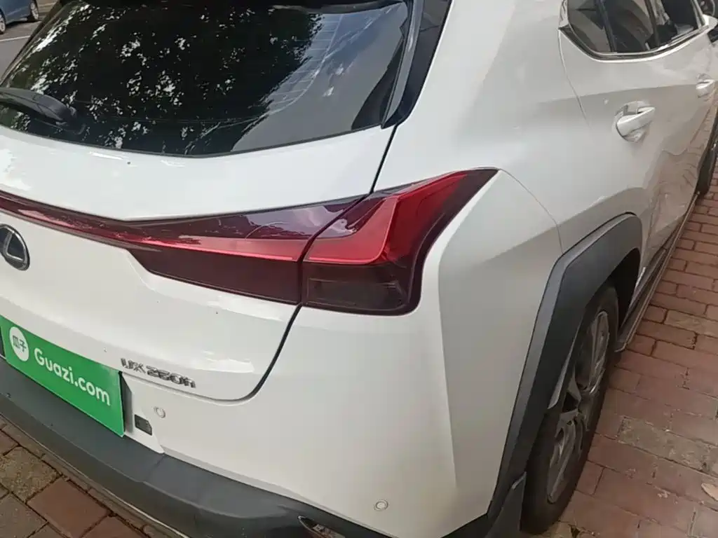 Lexus UX — миниатюра 8