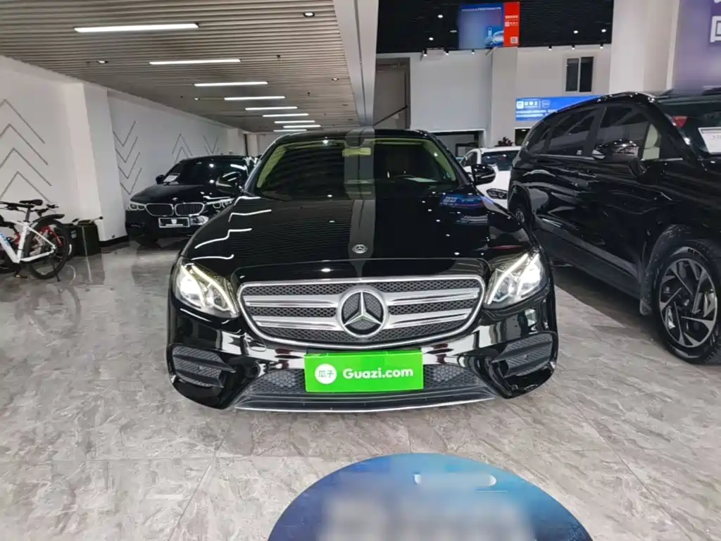Mercedes-Benz E-Class — миниатюра 3