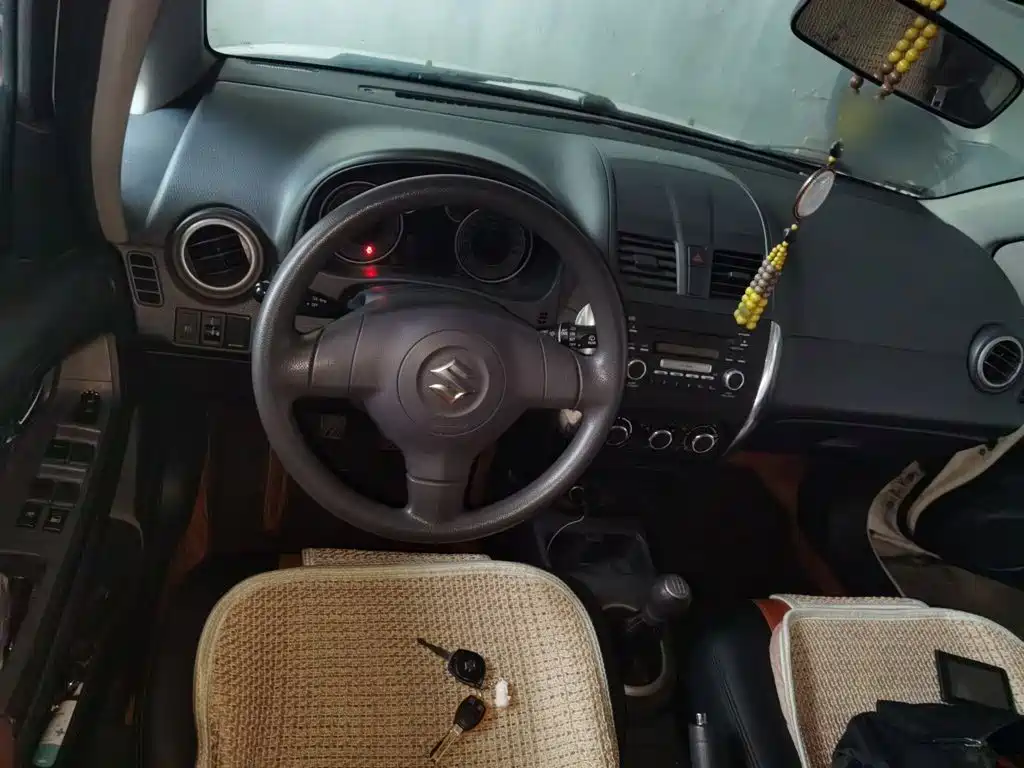 Suzuki SX4 — миниатюра 3