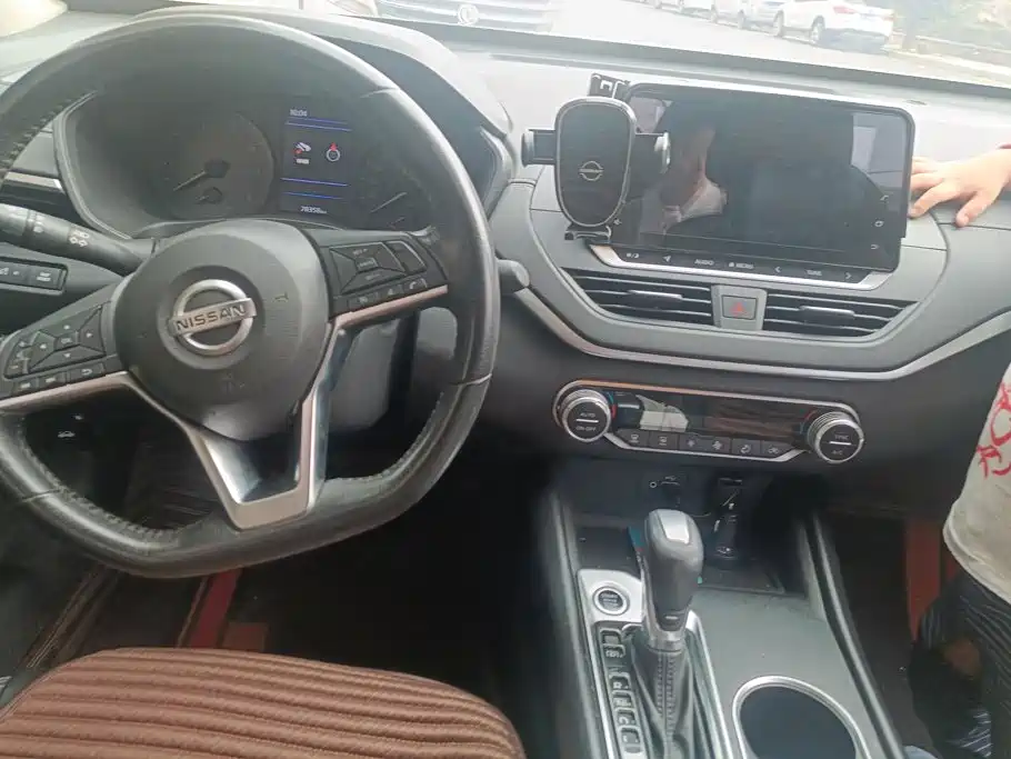 Nissan Teana — миниатюра 12
