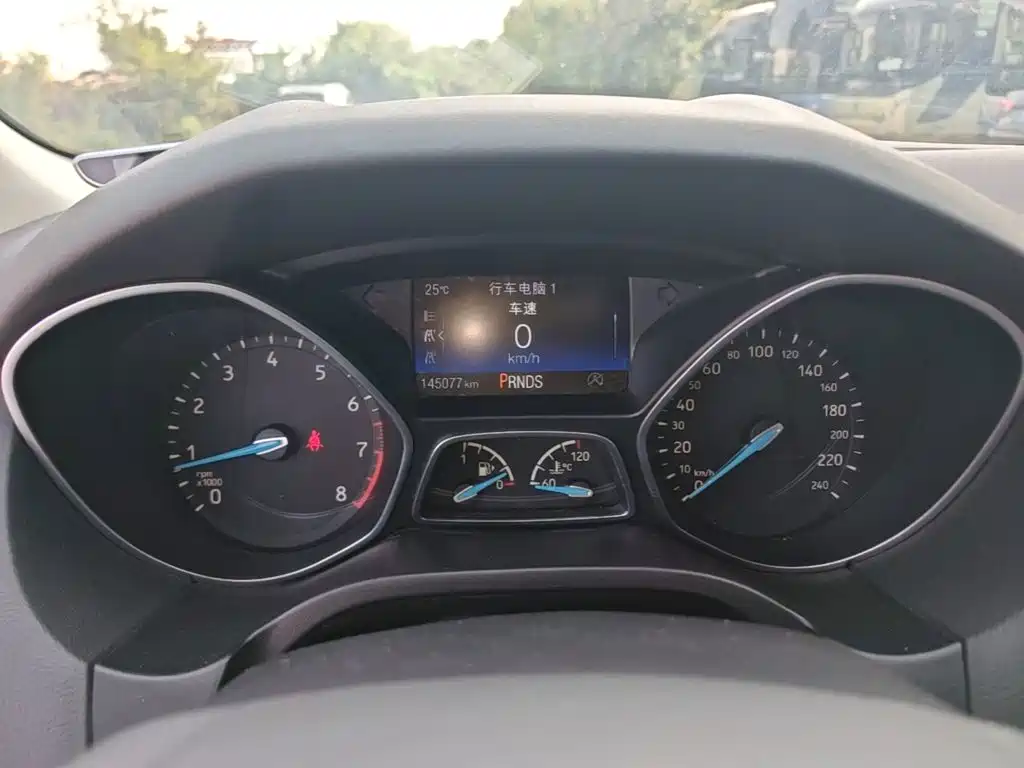 Ford Focus — миниатюра 12