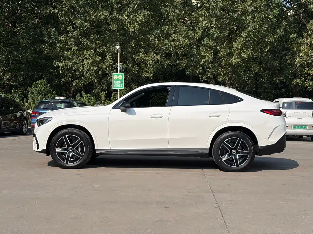 Mercedes-Benz GLC Coupe — миниатюра 21