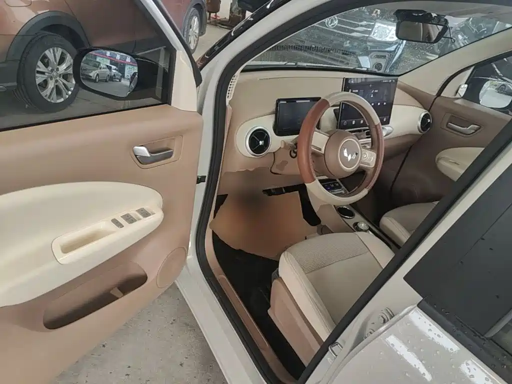 Wuling MINIEV — миниатюра 16