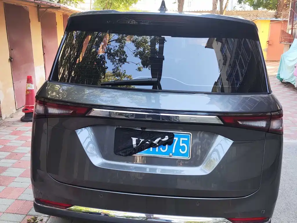 Wuling Jiachen — миниатюра 10