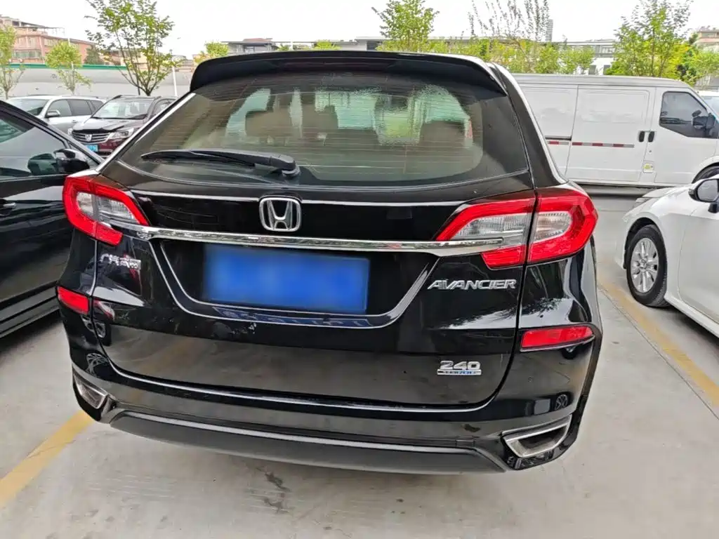 Honda Avancier — миниатюра 6