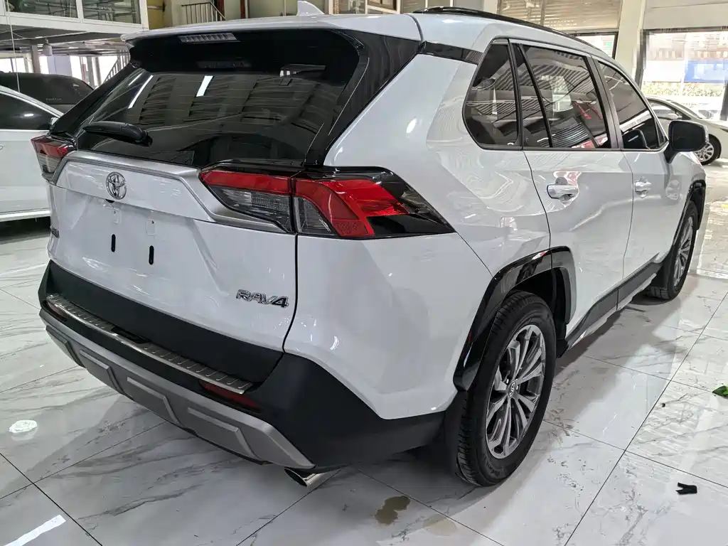 TOYOTA RAV4 RONGFANG