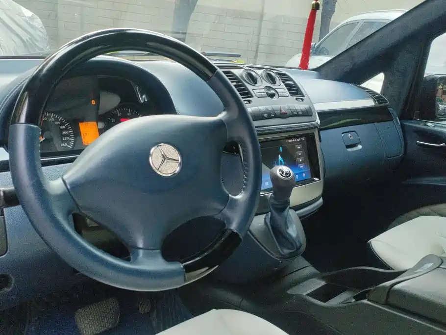 Mercedes-Benz Vito — миниатюра 12