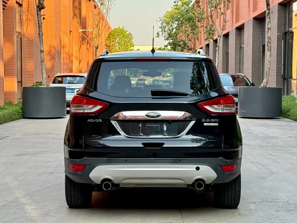 Ford Kuga — миниатюра 5