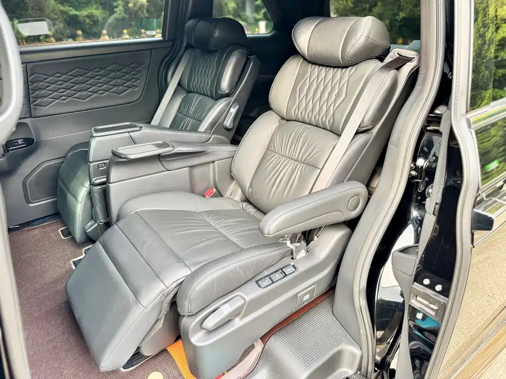 Honda Elysion — миниатюра 19