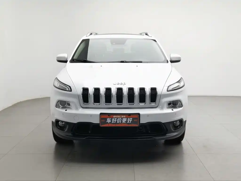Jeep Cherokee (Import) — миниатюра 3