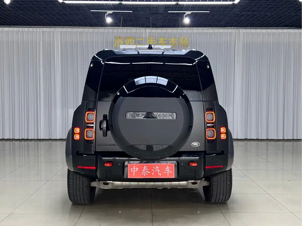 Land Rover Defender — миниатюра 5
