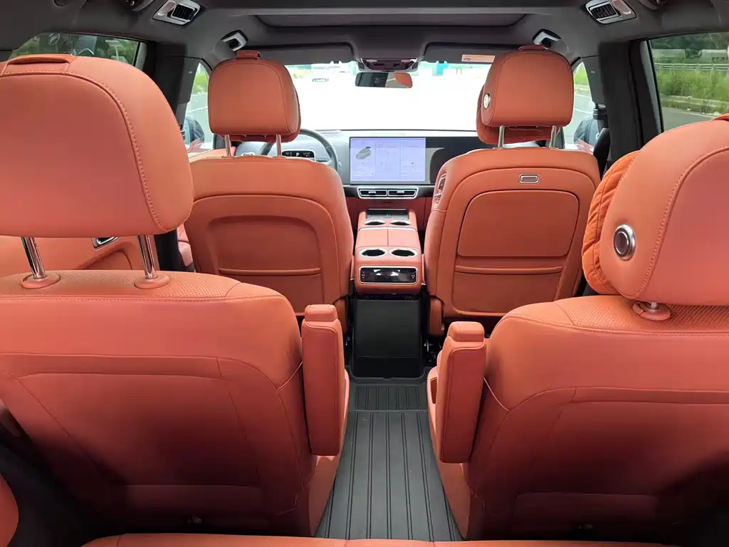 Li Auto Li L8 — миниатюра 14
