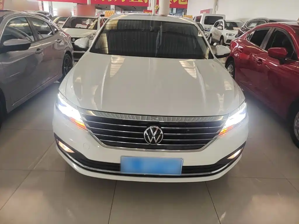 Volkswagen Lavida — миниатюра 3