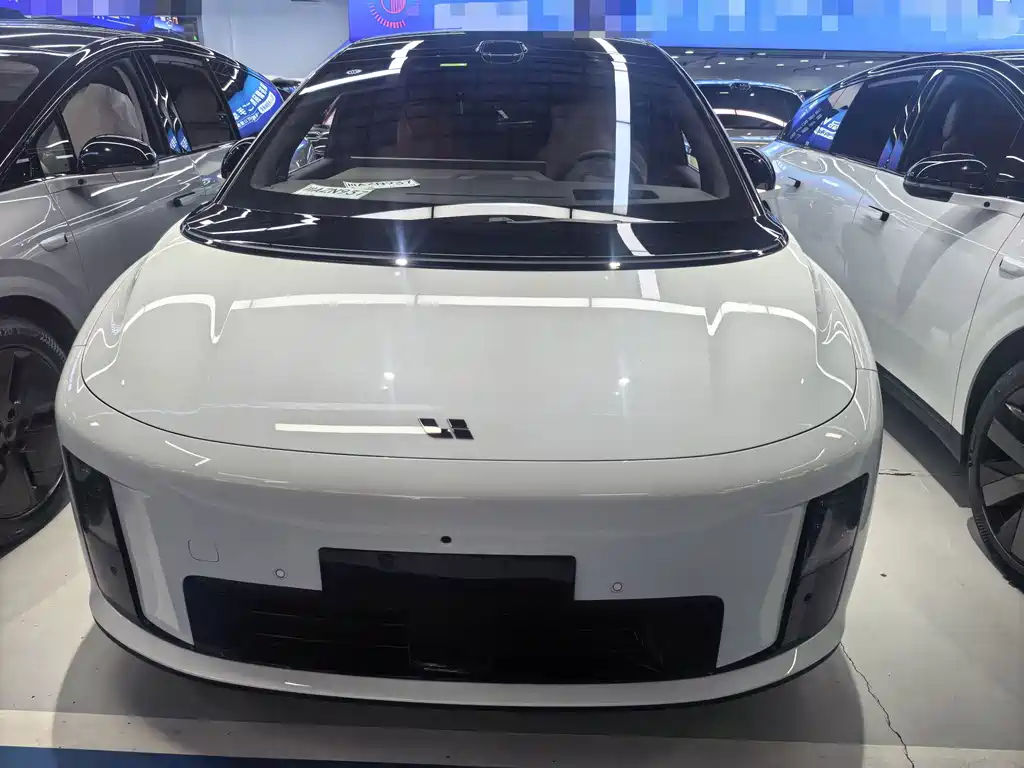 Li Auto Li i8 — миниатюра 2