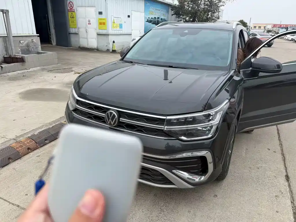 Volkswagen Tharu