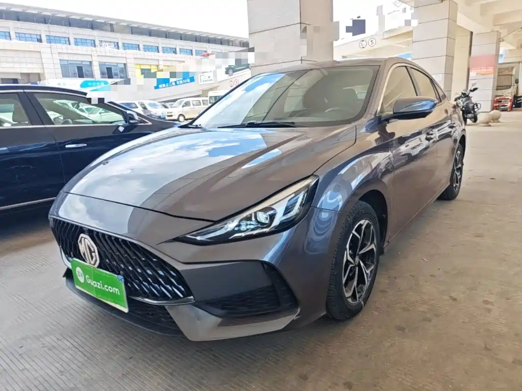 MG 5 2023 180DVVT CVT Luxury