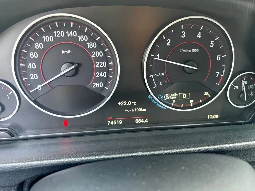 BMW 3 Series — миниатюра 11