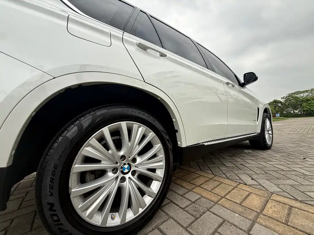 BMW X5 2017 xDrive28i