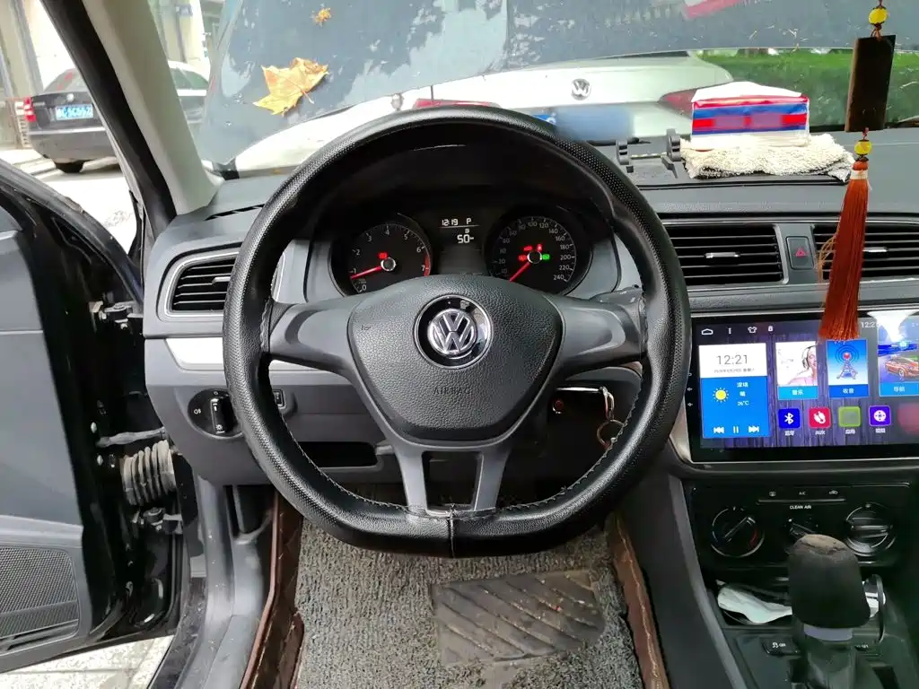 Volkswagen Lavida — миниатюра 6
