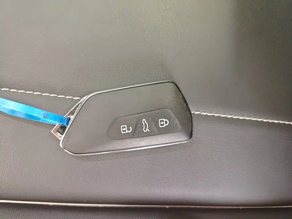 Volkswagen ID.4 X — миниатюра 9
