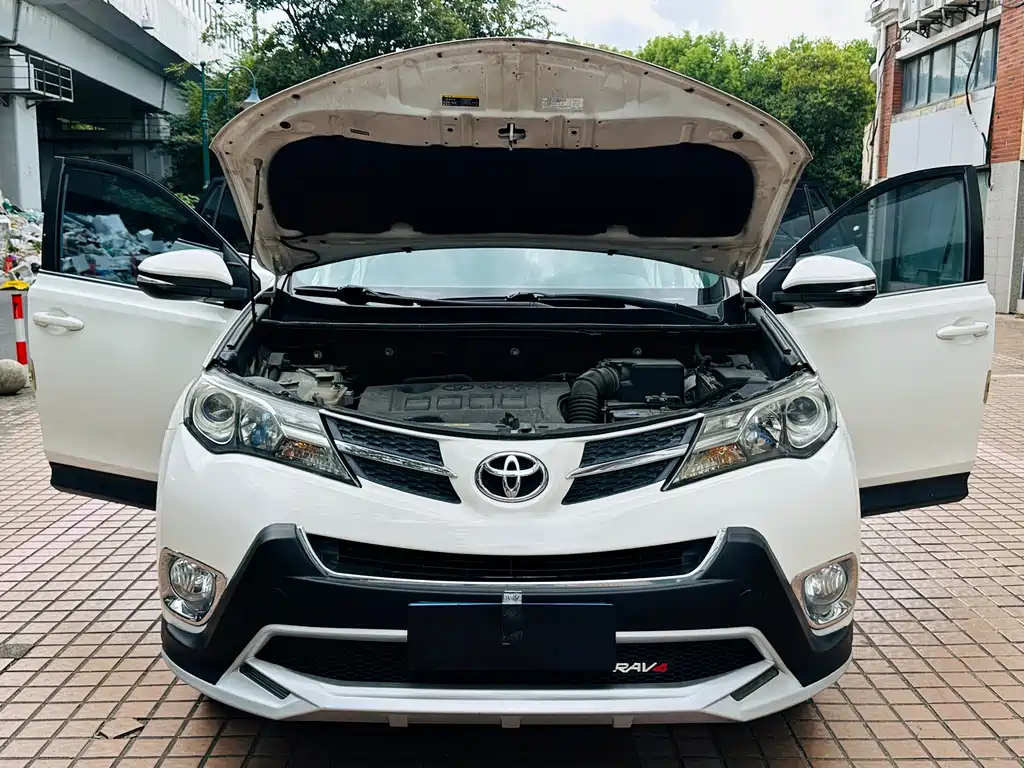 Toyota RAV4 — миниатюра 18
