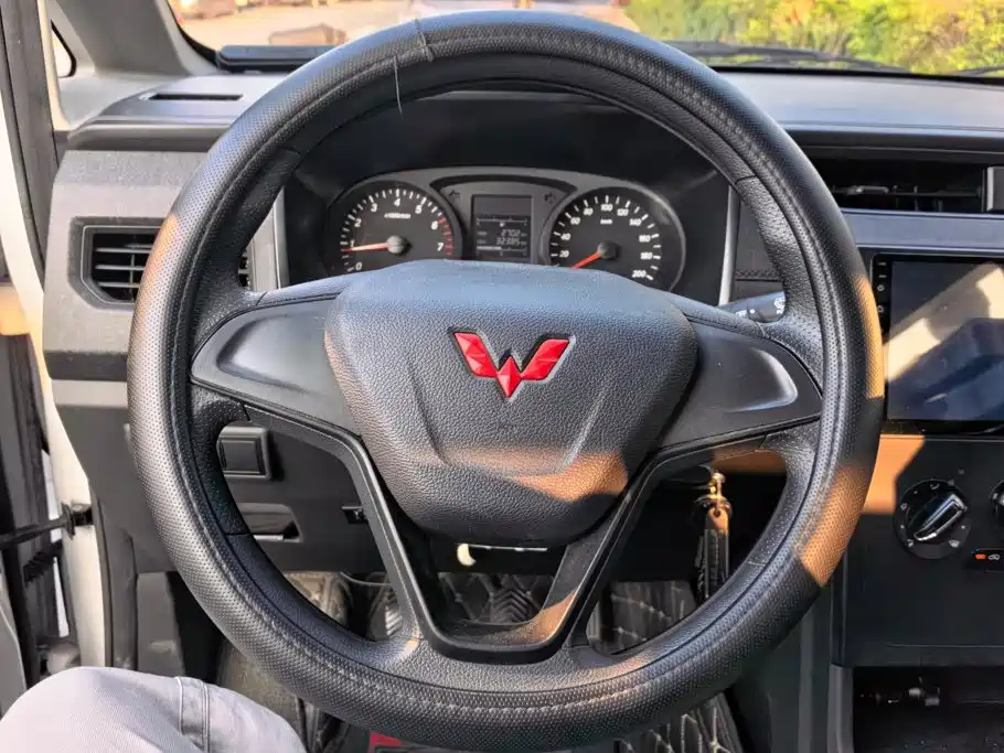Wuling Hongguang PLUS — миниатюра 15